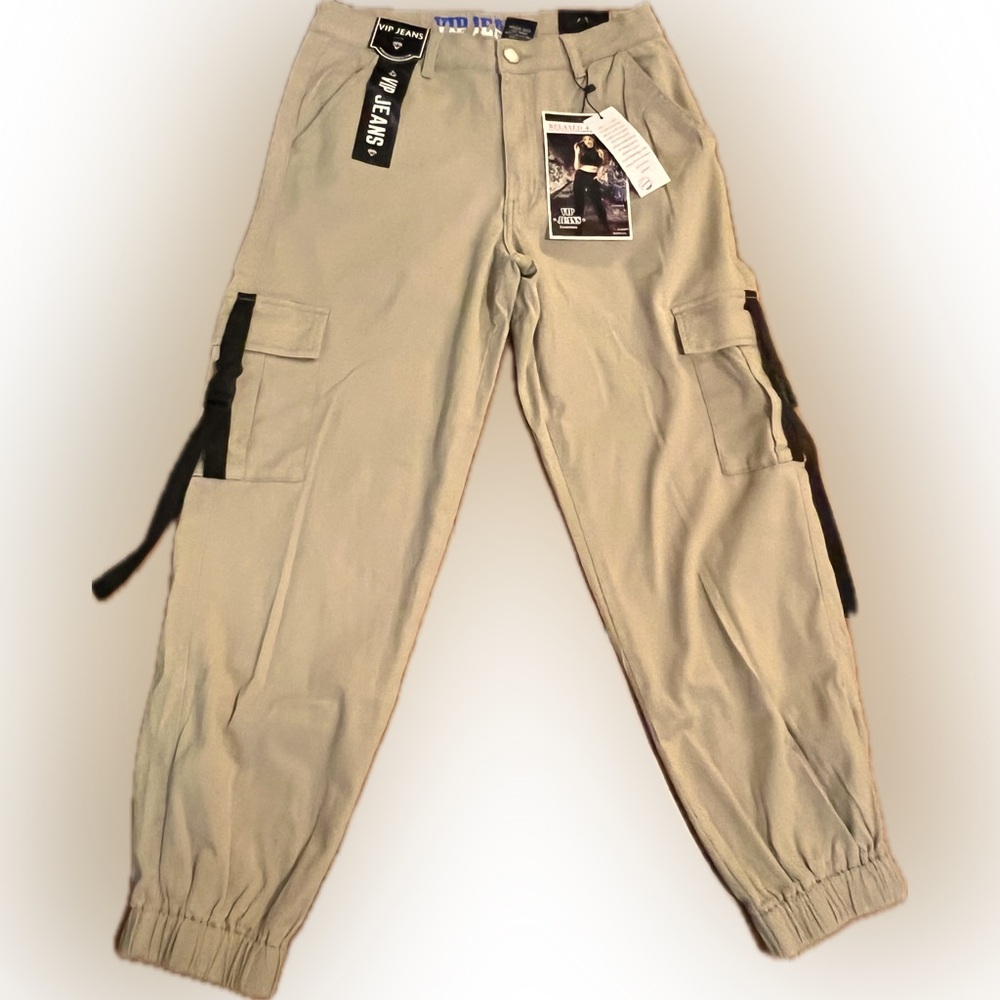 VIP Jeans Relaxed Joggers Essentials Khaki Relaxed Size 9/10 Stretch Cargos NWT